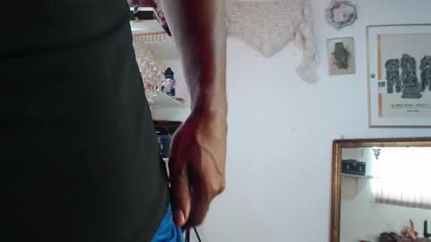 Snapshot of siriss_boyrag chatting on September 20, 4:08 pm siriss_boyrag online show from September 20, 4:08 pm