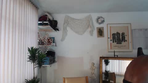 Snapshot of siriss_boyrag chatting on October 9, 7:12 pm siriss_boyrag online show from October 9, 7:12 pm