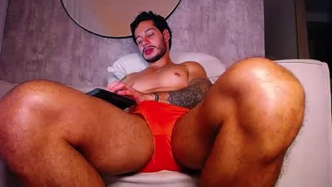 Snapshot of sirs_papi chatting on March 12, 4:19 am Call me papi online show from March 12, 4:19 am