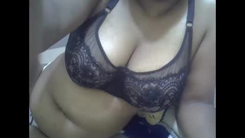 Snapshot of sisibrown97 chatting on March 21, 9:14 am brown online show from March 21, 9:14 am