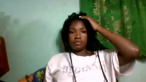 sisih567089 online show from October 31, 7:26 pm