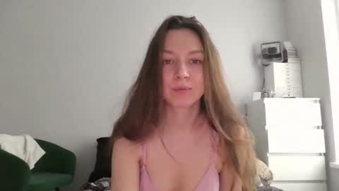 sisiwet19 online show from April 8, 12:49 pm