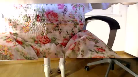 Snapshot of sissy_andi chatting on January 6, 5:16 pm Andi online show from January 6, 5:16 pm