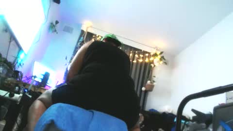 Snapshot of sissyboilooking chatting on December 14, 4:34 pm RESPONDS WELL TO ... online show from December 14, 4:34 pm