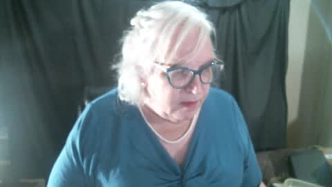 Sissy Diane online show from January 6, 12:27 am