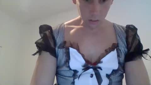 Snapshot of sissylena222 chatting on February 5, 4:22 pm SissyLena222 online show from February 5, 4:22 pm