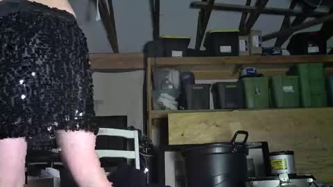 Snapshot of sissymiles chatting on December 23, 10:02 am SissyMiles online show from December 23, 10:02 am