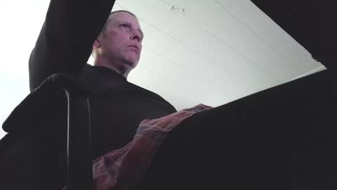 Chris online show from December 14, 2:06 am