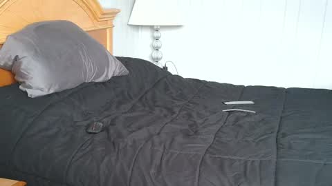 Chris online show from April 4, 6:27 pm