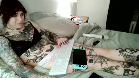 gapingsissyslut online show from February 13, 3:50 am