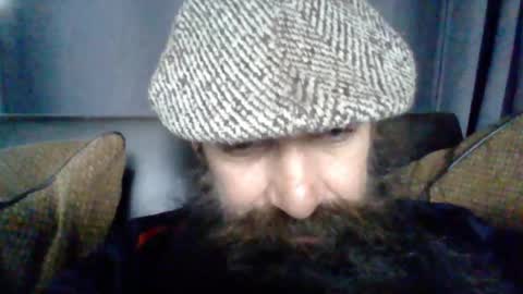 Snapshot of sitonmybeardxxx chatting on May 16, 2:38 pm sitonmybeardxxx online show from May 16, 2:38 pm