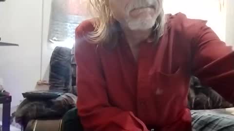 Snapshot of six_will_do chatting on December 9, 6:25 pm Jimmy B online show from December 9, 6:25 pm