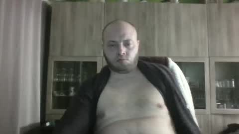 sixten113 online show from April 1, 1:41 pm