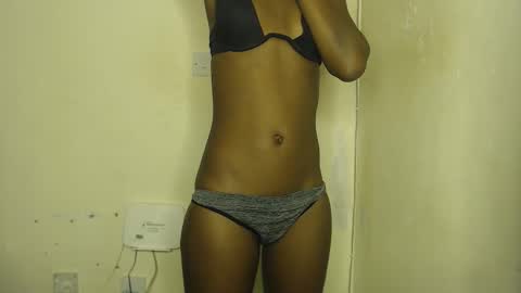 sizzly_ass online show from March 13, 7:48 am