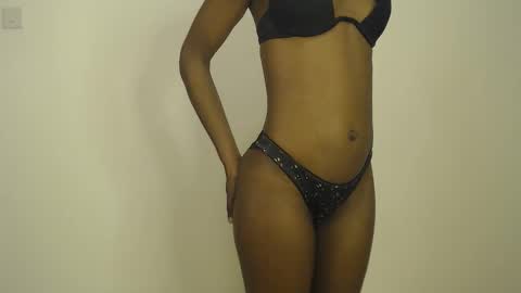 sizzly_ass online show from May 7, 3:06 pm