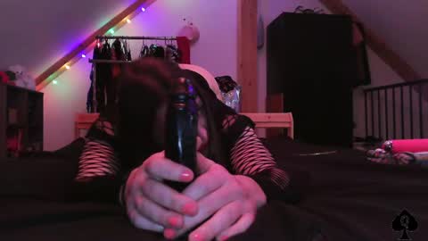 Snapshot of sizzyanallove chatting on January 10, 5:34 pm sizzyanallove online show from January 10, 5:34 pm