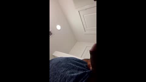 Snapshot of sjtea1717 chatting on March 26, 6:08 am sjtea1717 online show from March 26, 6:08 am