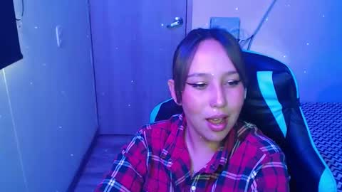 Alice online show from February 18, 8:27 pm