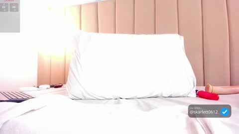 Snapshot of skarlett_monroee chatting on December 18, 1:45 pm Skarlet online show from December 18, 1:45 pm