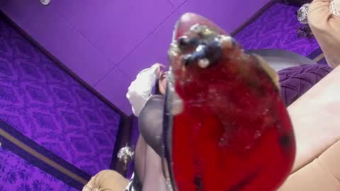 skarlettbarnes online show from May 15, 12:01 pm