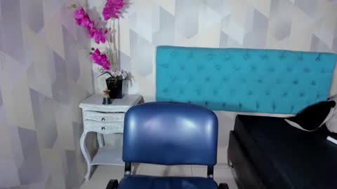 Snapshot of skarlettkray chatting on October 4, 11:03 pm Skarlet online show from October 4, 11:03 pm