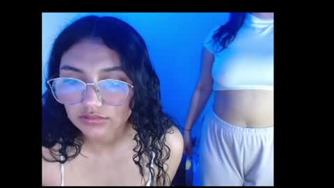 skarlettyary online show from April 20, 4:59 am