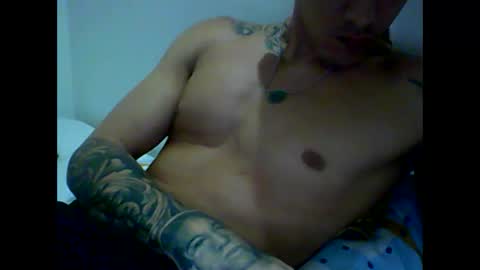 Snapshot of skater19xxx chatting on February 24, 6:04 pm miguel online show from February 24, 6:04 pm