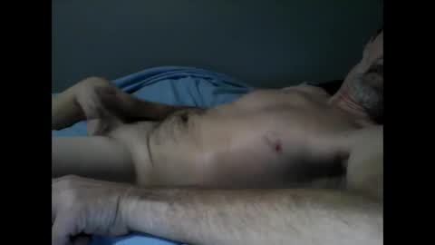 Snapshot of skeeter4fun73 chatting on December 11, 1:47 am skeeter4fun73 online show from December 11, 1:47 am