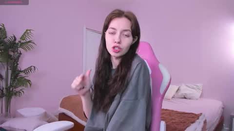 Emily online show from October 13, 1:05 am