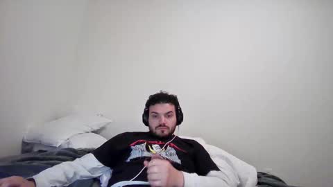 Snapshot of skettykitty chatting on April 14, 8:09 am skettykitty online show from April 14, 8:09 am