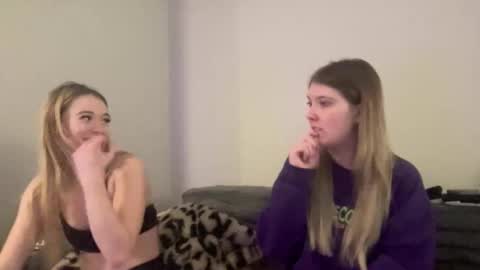 skiimaskabby online show from January 7, 10:56 pm