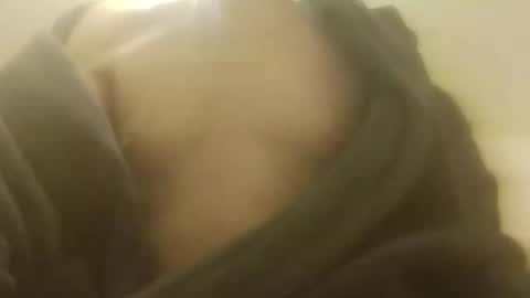 Snapshot of skimmer70z chatting on March 1, 6:11 pm skimmer70z online show from March 1, 6:11 pm