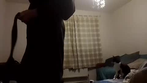 Snapshot of skimmer70z chatting on October 24, 3:03 am skimmer70z online show from October 24, 3:03 am