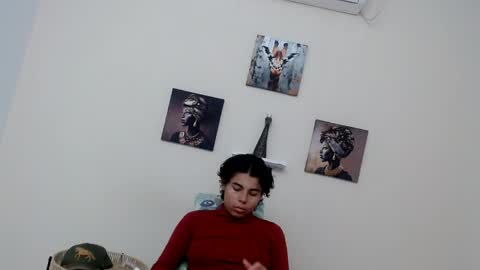 Snapshot of skinny18sexy chatting on April 6, 1:03 am skinny online show from April 6, 1:03 am