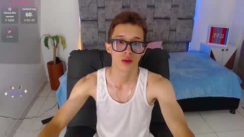 skinny_bigcock20 online show from February 4, 9:09 pm