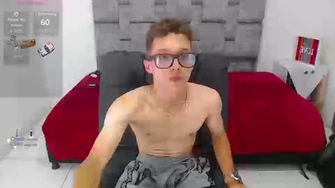 Snapshot of skinny_bigcock20 chatting on March 19, 1:42 am skinny_bigcock20 online show from March 19, 1:42 am