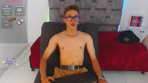 Snapshot of skinny_bigcock20 chatting on March 21, 8:23 pm skinny_bigcock20 online show from March 21, 8:23 pm