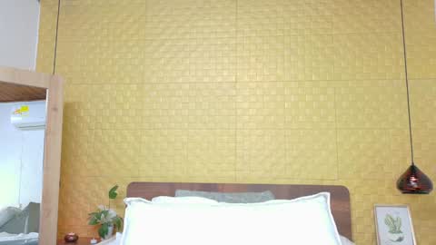 skinny_hottie18 online show from January 8, 11:19 pm