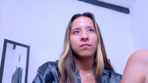 skinny_hottie18 online show from February 7, 5:18 pm