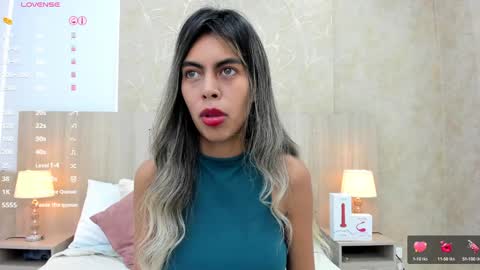 Noa online show from December 9, 11:26 am