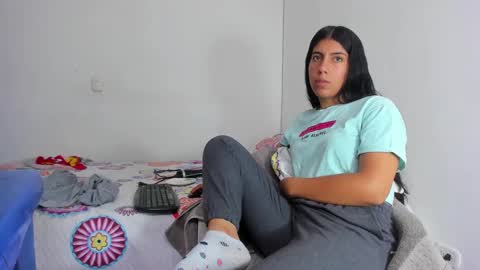 Snapshot of skinnyanai chatting on February 13, 6:16 pm anai online show from February 13, 6:16 pm