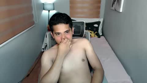 skinnyar online show from December 30, 6:09 am