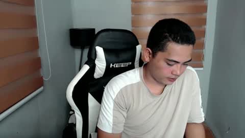 skinnyar online show from February 26, 10:47 am