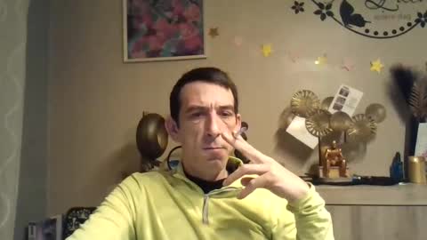 SkinnyBigCock2 online show from January 6, 3:31 am