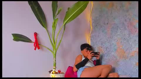 skinnybody_ online show from March 26, 6:24 pm