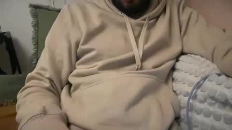 skinnyguyfun online show from April 3, 10:19 pm