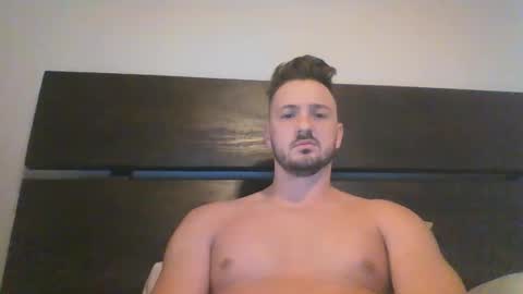 Snapshot of skinnyguylongdick1 chatting on December 6, 2:17 pm skinnyguylongdick1 online show from December 6, 2:17 pm