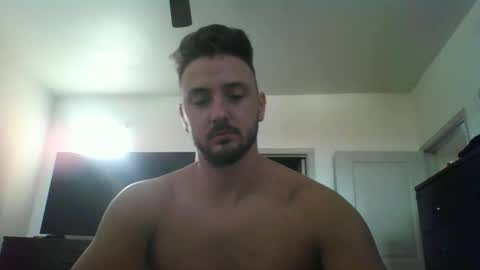 Snapshot of skinnyguylongdick1 chatting on December 28, 6:18 pm skinnyguylongdick1 online show from December 28, 6:18 pm