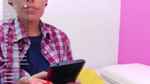 Snapshot of skinnyneighbour_ chatting on March 6, 3:03 am Karla online show from March 6, 3:03 am