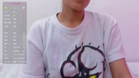 Snapshot of skinnyneighbour_ chatting on March 11, 3:23 am Karla online show from March 11, 3:23 am